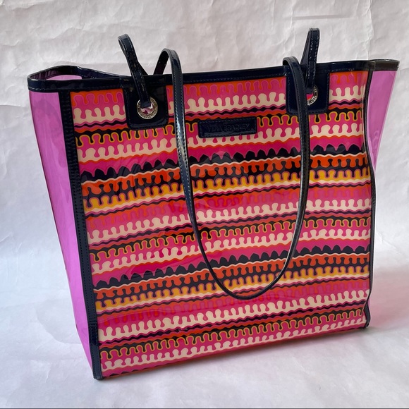 Vera Bradley Beach Tote - Picture 10 of 12